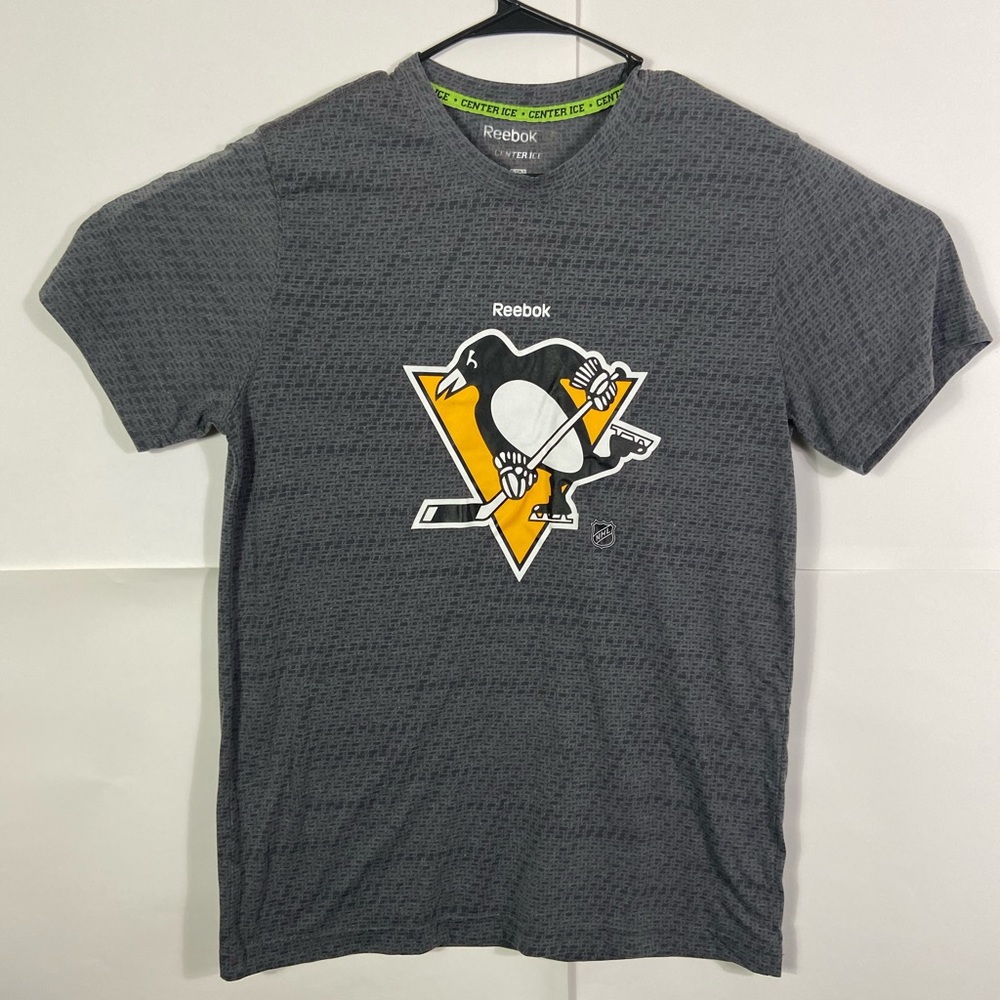 Redbox Pittsburgh Penguins Short Sleeve Logo Shirt